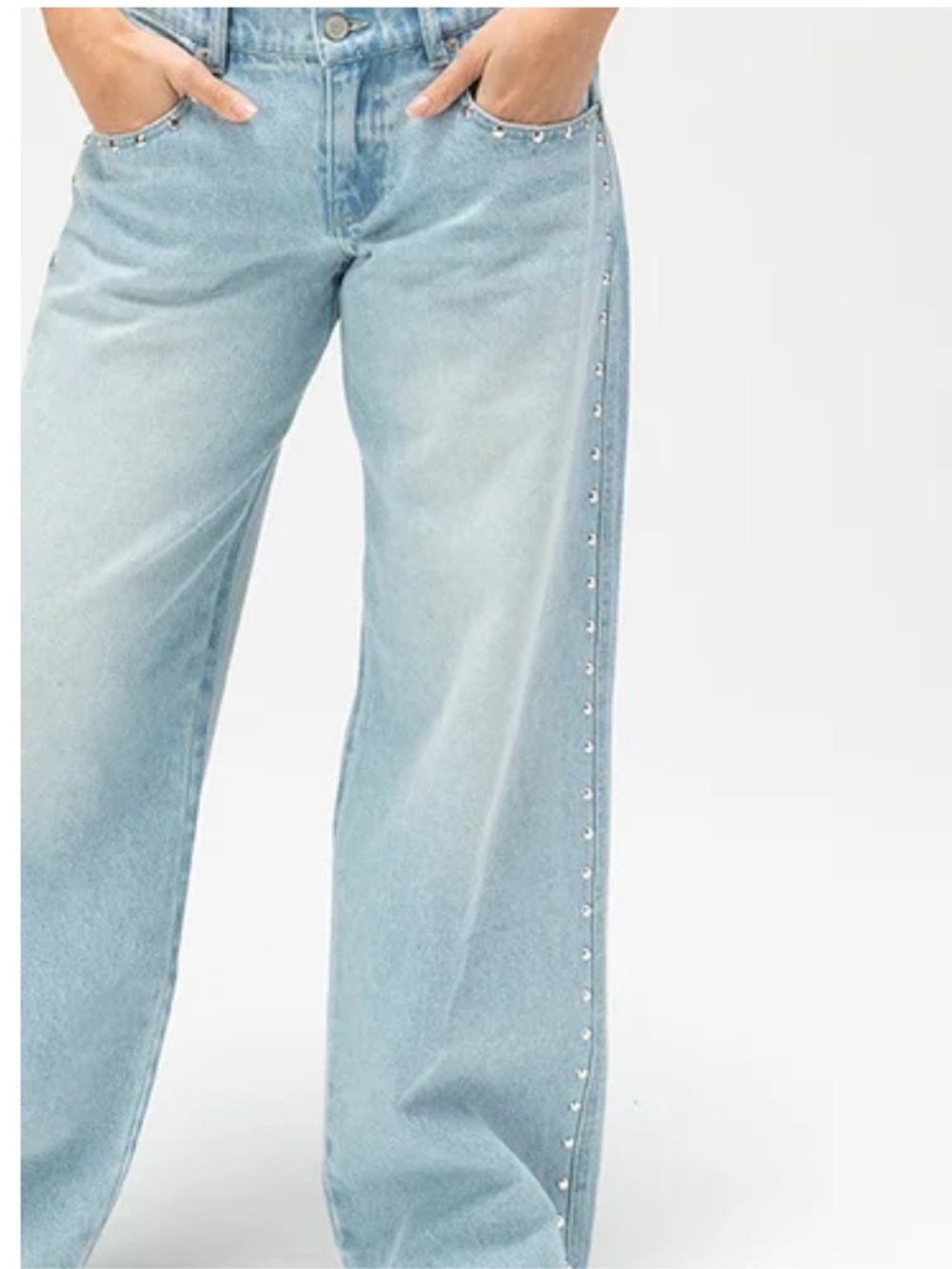 NWT Tilly’s West of MELROSE Studded Wide Leg Jeans - Picture 2 of 7